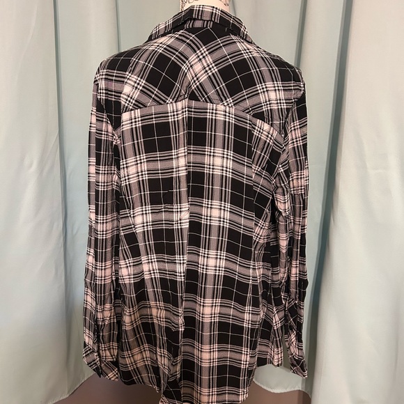 Torrid Challis Button-Down Long Sleeve Shirt - Picture 4 of 5